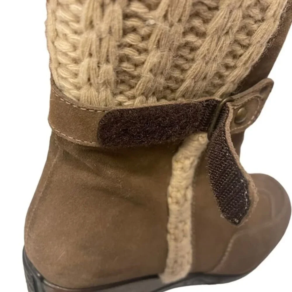 Aquatalia Leather Sweater Knit Cuff Front Zippered Wedge Boots Women's size 7.5